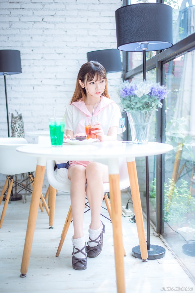 如果对方是蓄谋已久的话，那这段时间，江夏那点留守的兵力恐怕早已沦陷，此刻回去，很可能遭到对方的埋伏。